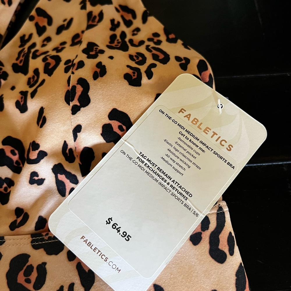 Fabletics Set NWT Leopard Print - Picture 4 of 7